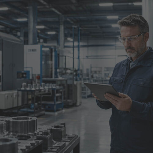 KI-gestützte Datenanalyse in einer industriellen Produktionsumgebung