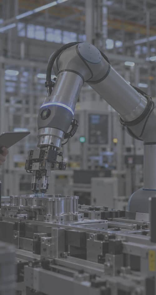 Roboter in Fabrikhalle
